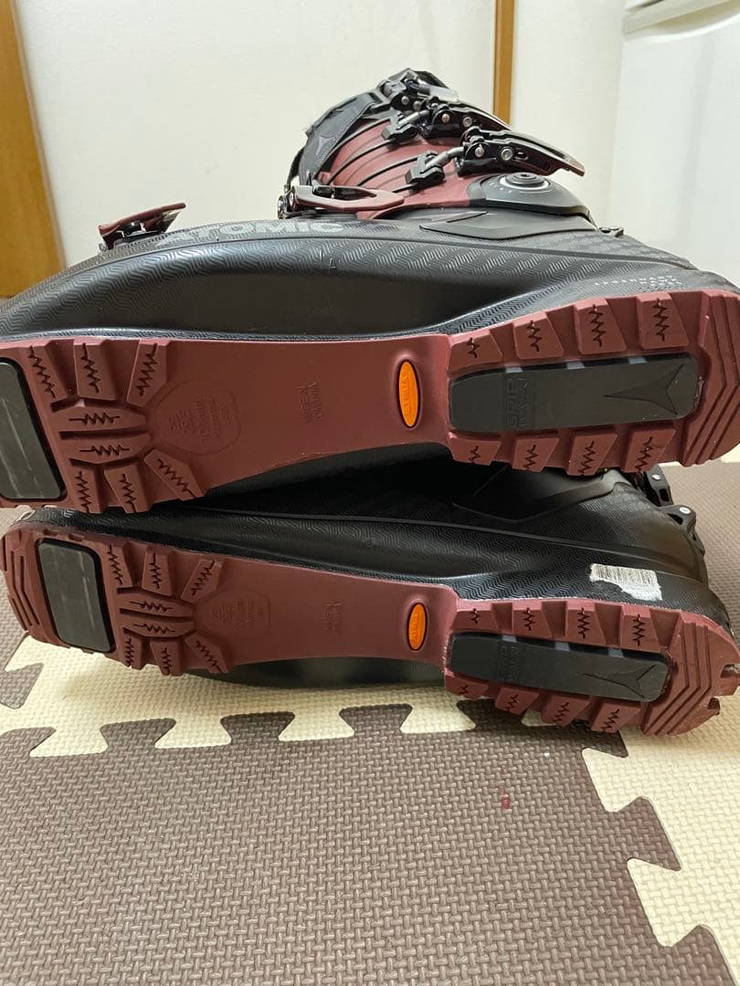 ATOMIC HAWX ULTRA XTD 130スキーブーツ