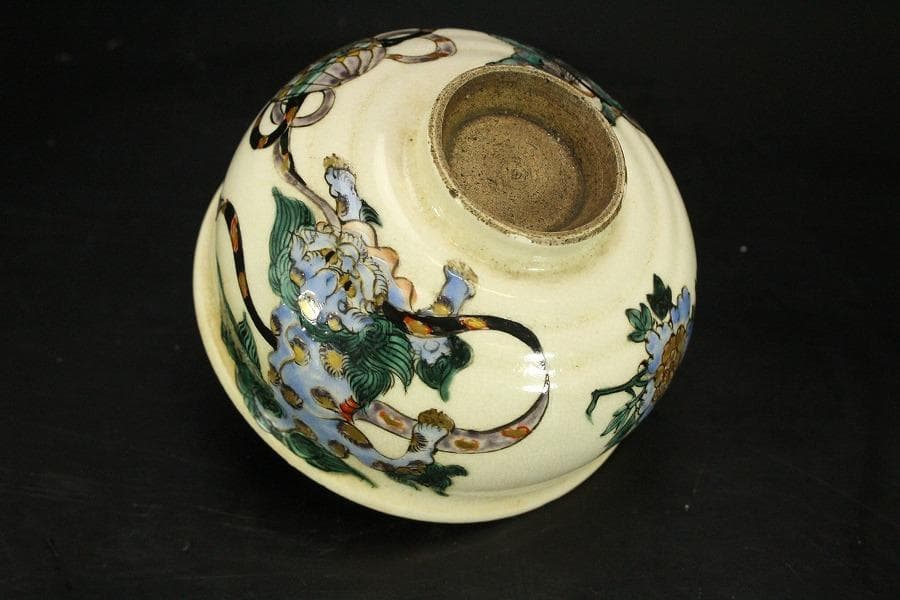 茶道具 古い 九谷 色絵 獅子紋 茶碗(LC728)