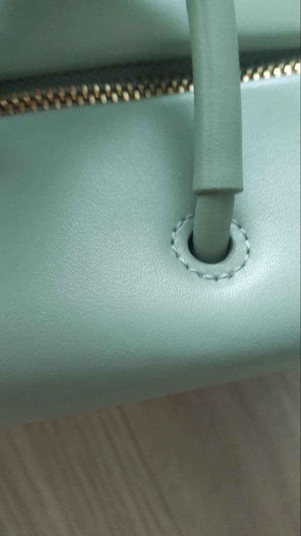 TOV ミントグリーン ハンドバッグ