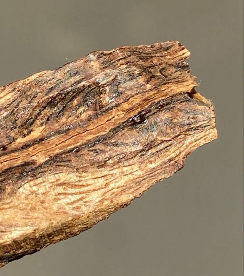 沈香　香木　上品　タニ　3.59グラム