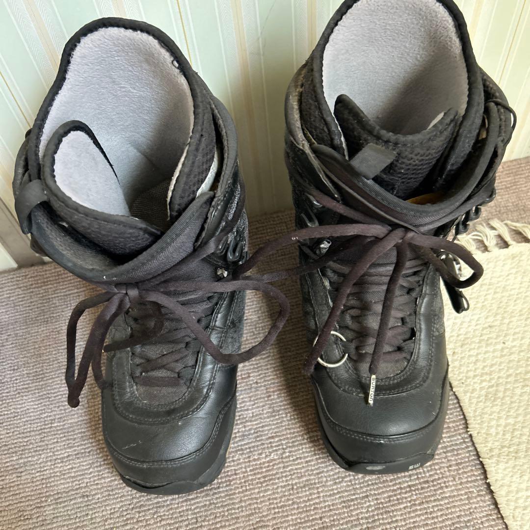 値下 正規品 おすすめ BURTON スノーボードブーツ ブラック 綺麗です