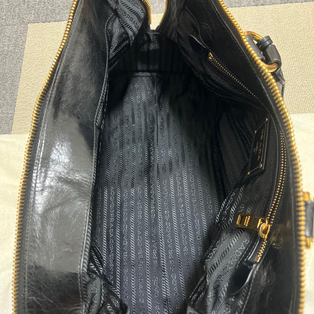 PRADA ミラノ ブラックレザー ハンドバッグ
