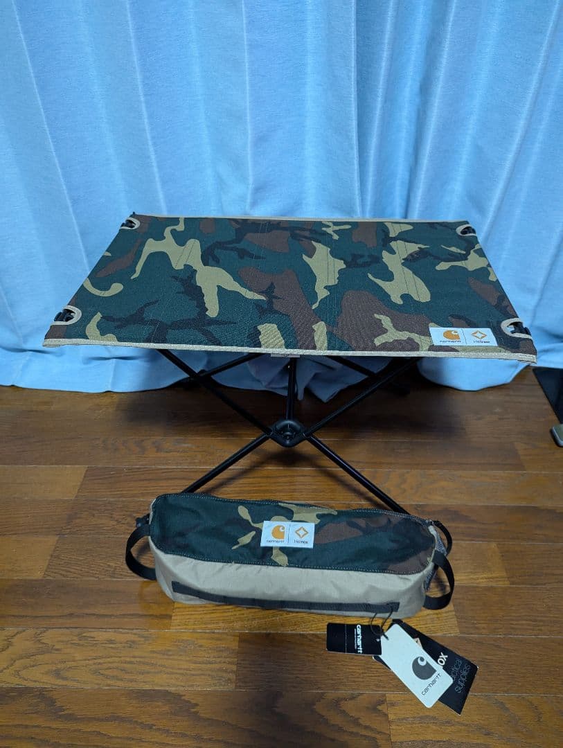 ※限定品※ Carhartt × Helinox ヘリノックス テーブル　迷彩色
