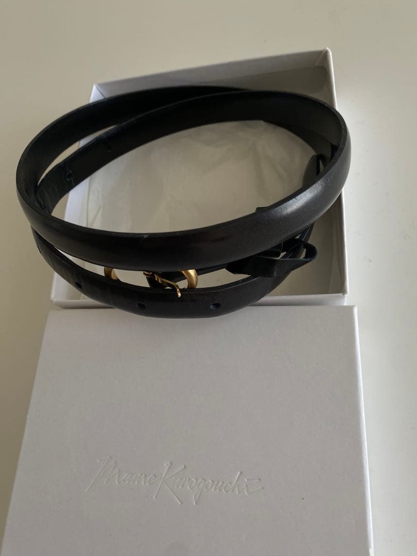 マメ　クロゴウチ ブラックレザー ベルト ゴールドバックル