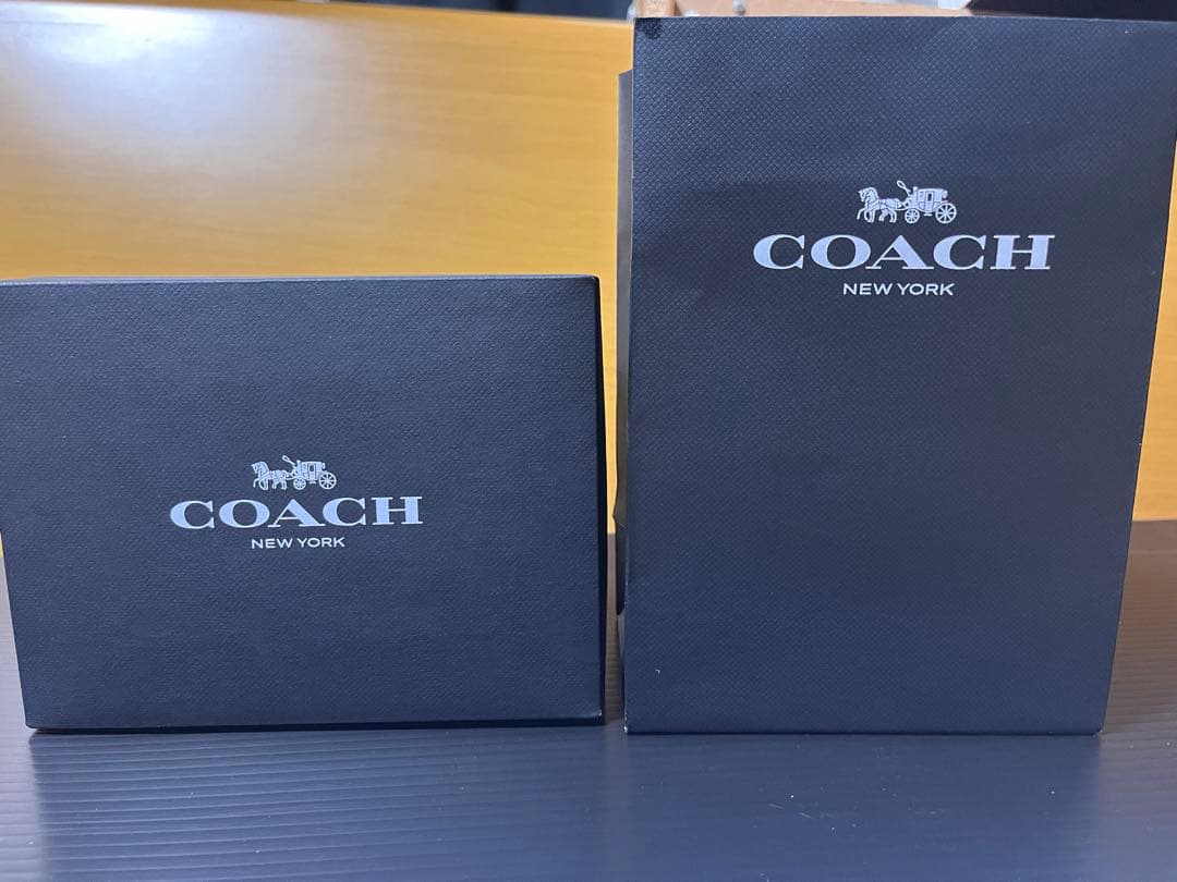 COACH カードホルダー チョーク 認証証明書付き