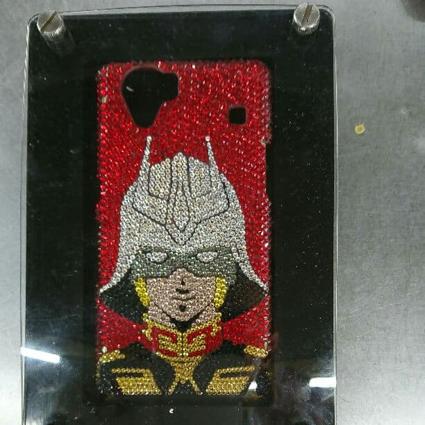 AQUOSケータイカバー。スワロフスキーでつくりました。世界中1個しかない商品