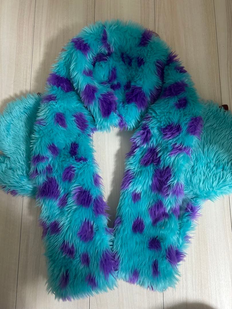 ディズニー モンスターズインク サリー ファンキャップ マフラー 美品