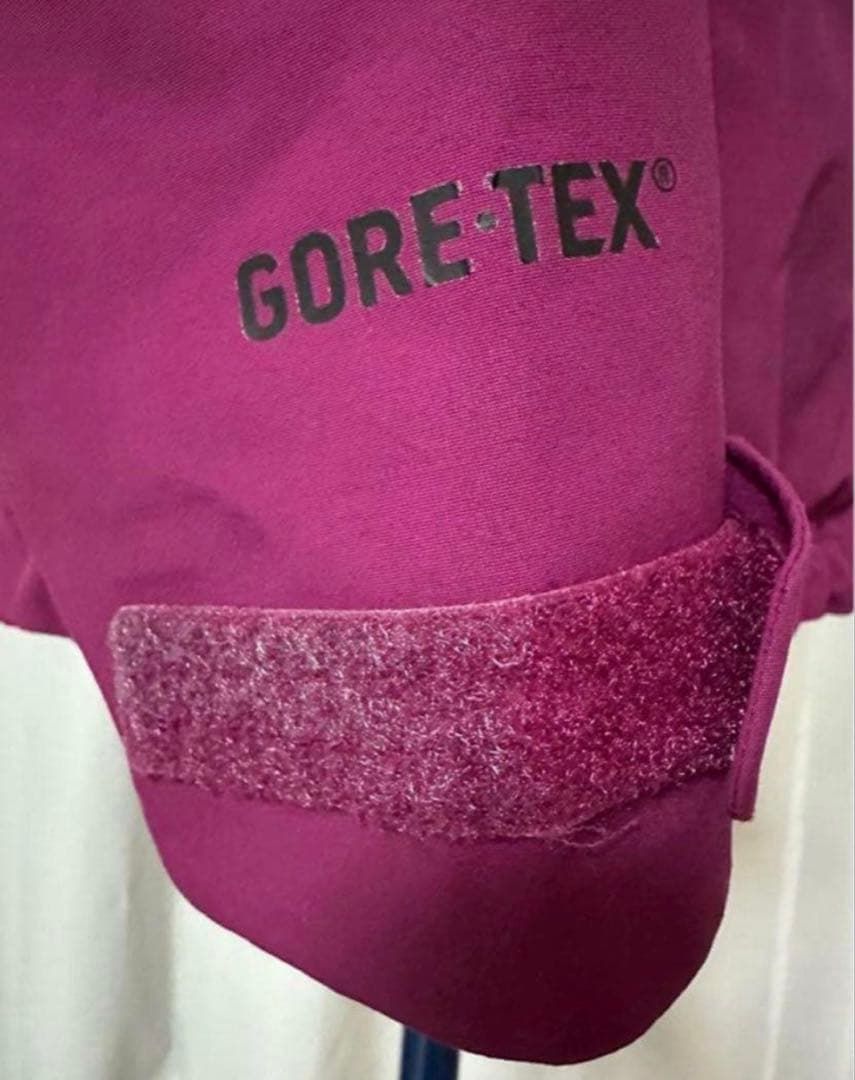 burton ak GORE-TEXスノボウェア ジャケット 赤紫　M