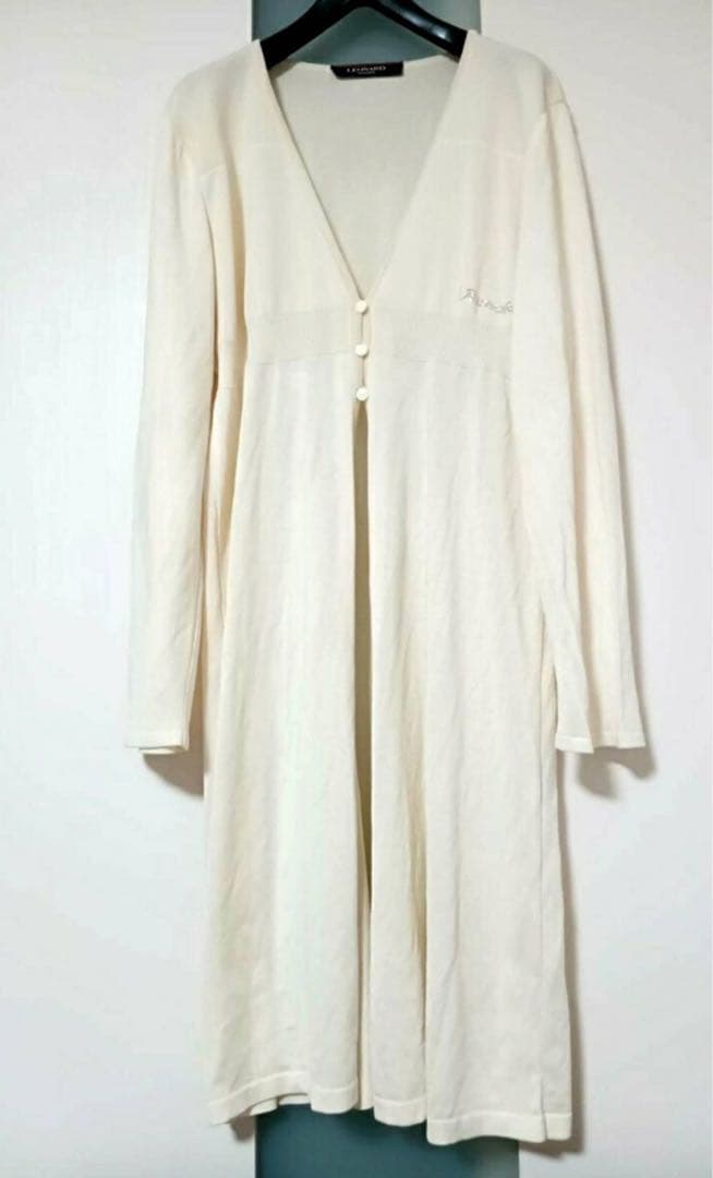 ☆極美品☆ レオナール上質カーディガン　アイボリー ４２