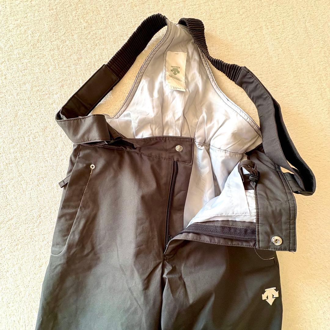 150 デサント　スキー　スノーボード　上下セット　赤　ブラック　スノーウェア