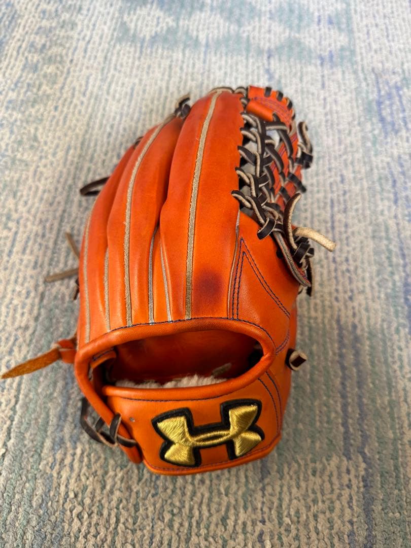 アンダーアーマー 硬式グローブ オレンジ　松田モデル