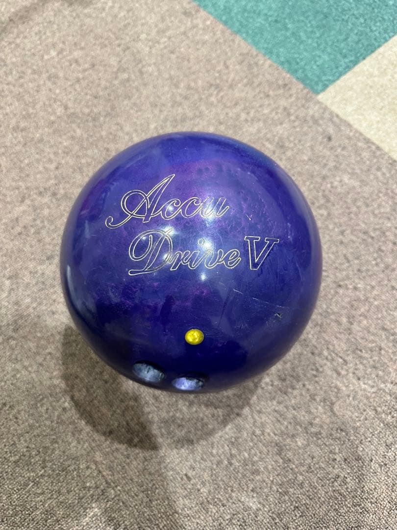 アキュドライブ5 ボウリングボール ABS 15ポンド