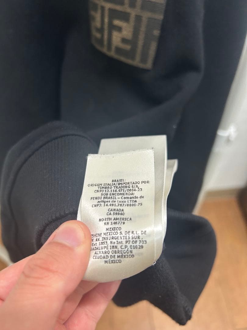 Fendi ブラック クルーネック スウェット