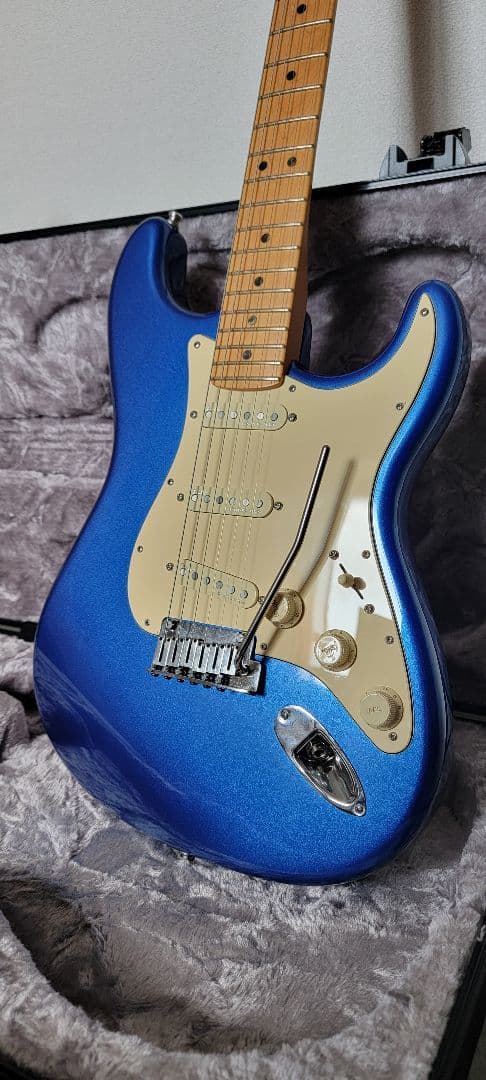 【美品】Fender American Ultra Stratocaster
