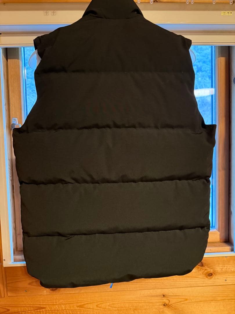 みー　  ブラック ダウンベスト