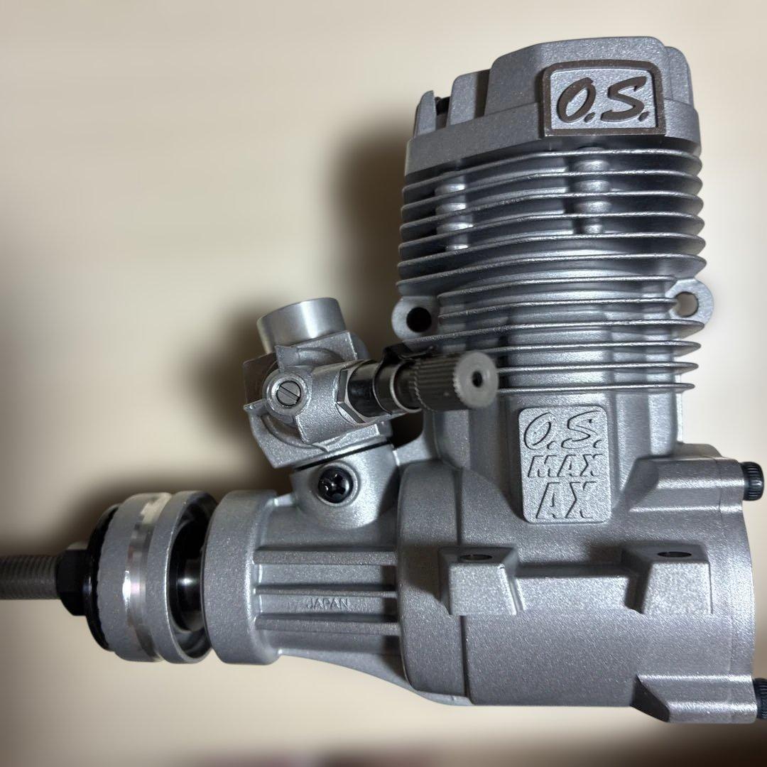 O.S. MAX 65 エンジン