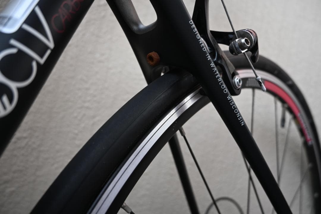 TREK DOMANE 4.3 フルカーボン　ロードバイク