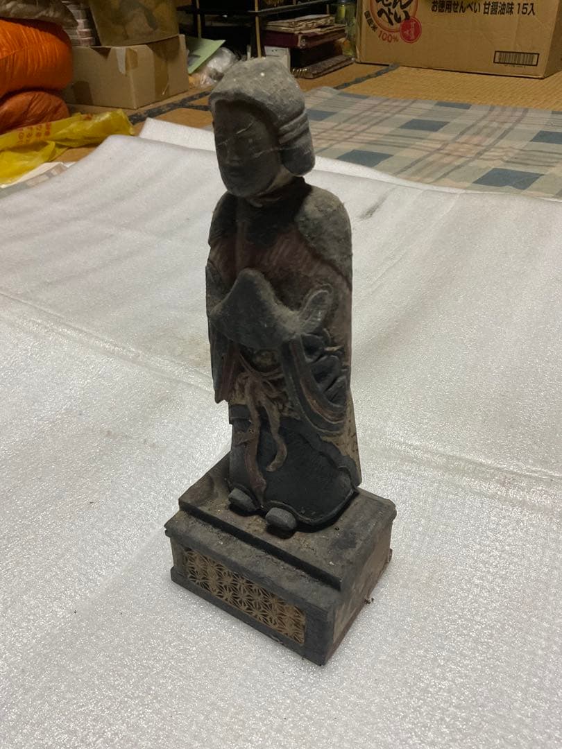 木製／聖徳太子　幼少期立像。【江戸時代製作。30cm程の仏像】。