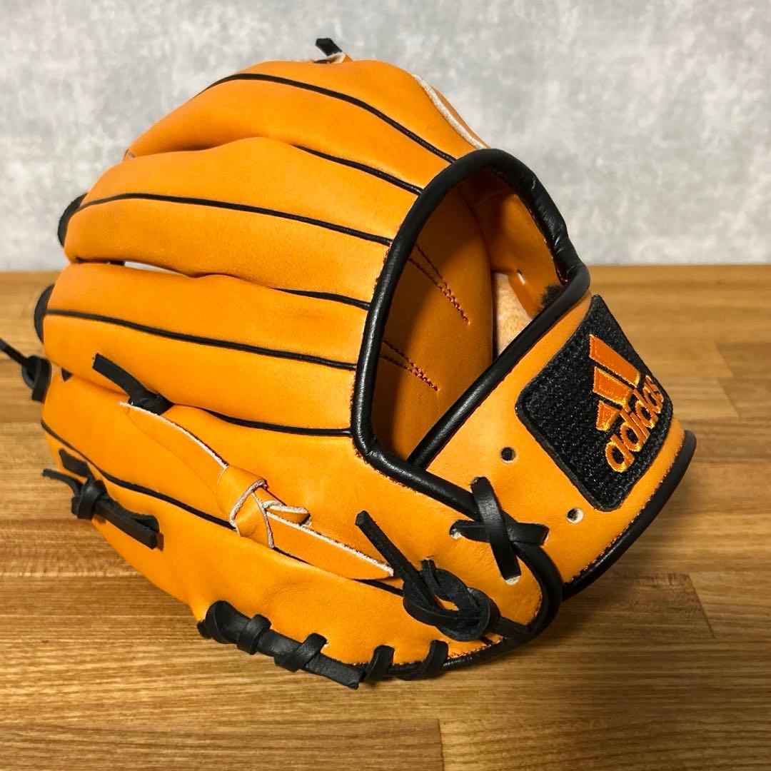 adidas GIANTS 軟式グローブ　内野手用