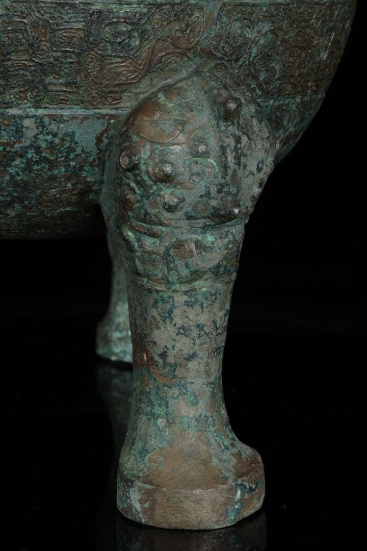 春秋時代 青銅蟠螭紋鼎 三足双耳鼎 蓋付 共箱 古銅器 唐物 時代 古美術 骨董