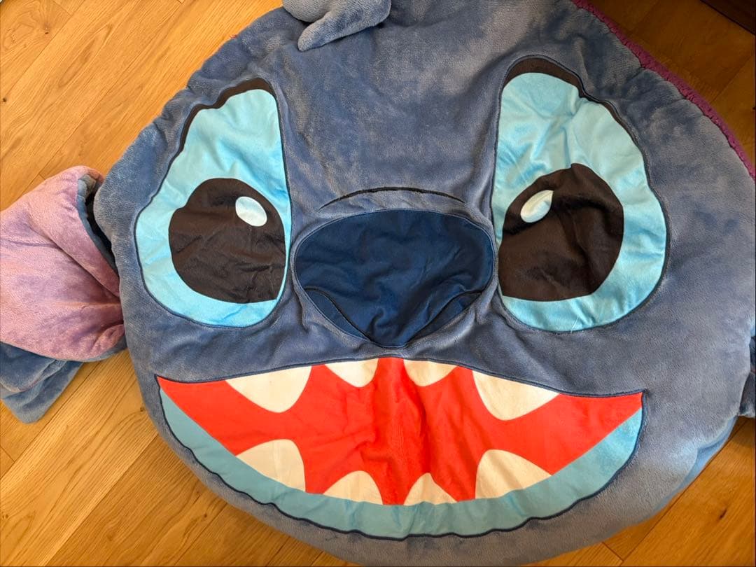 コストコ スティッチ フロアクッション　子供用布団にも　超レア