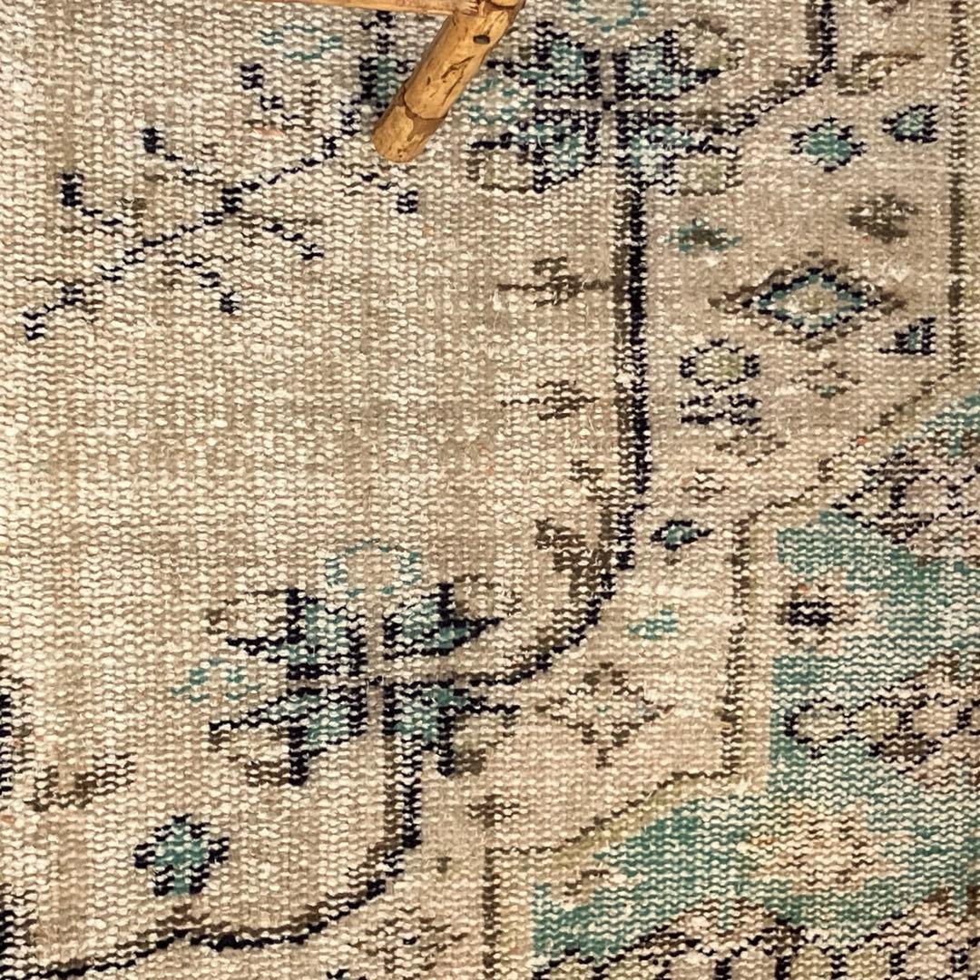 スカイブルー✳︎53×108✳︎額縁Design アイボリー　トルコヴィンテージラグ