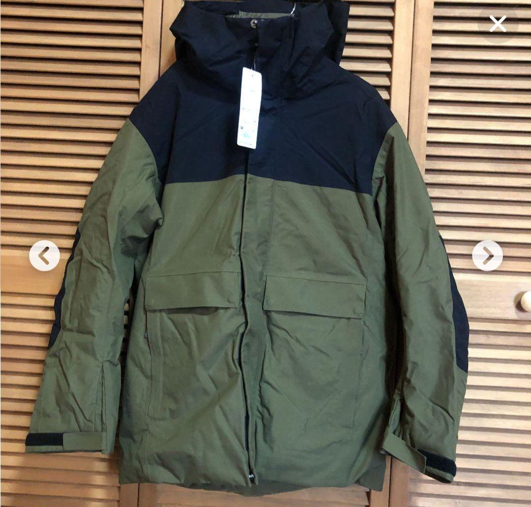 ユニクロ　ハイブリッドダウン　スノーボードパーカ　Мサイズ