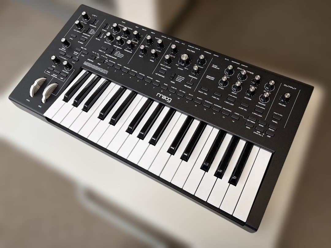 【ほぼ未使用】moog MESSENGER 32鍵 アナログシンセサイザー
