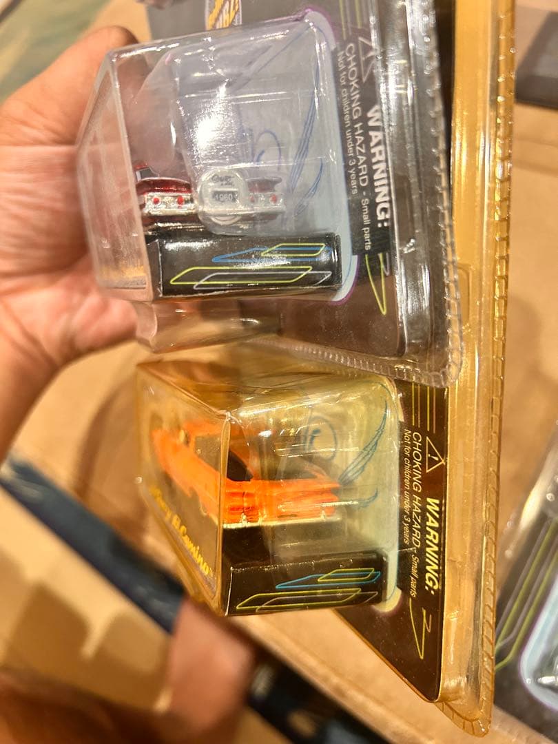 jada toys street low ローライダー　ミニカー　1/64