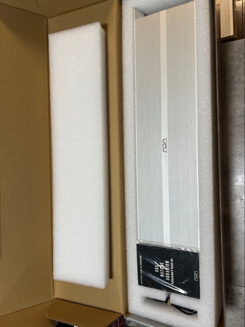 ADAアクアスカイ RGB 60 LEDライト シルバー