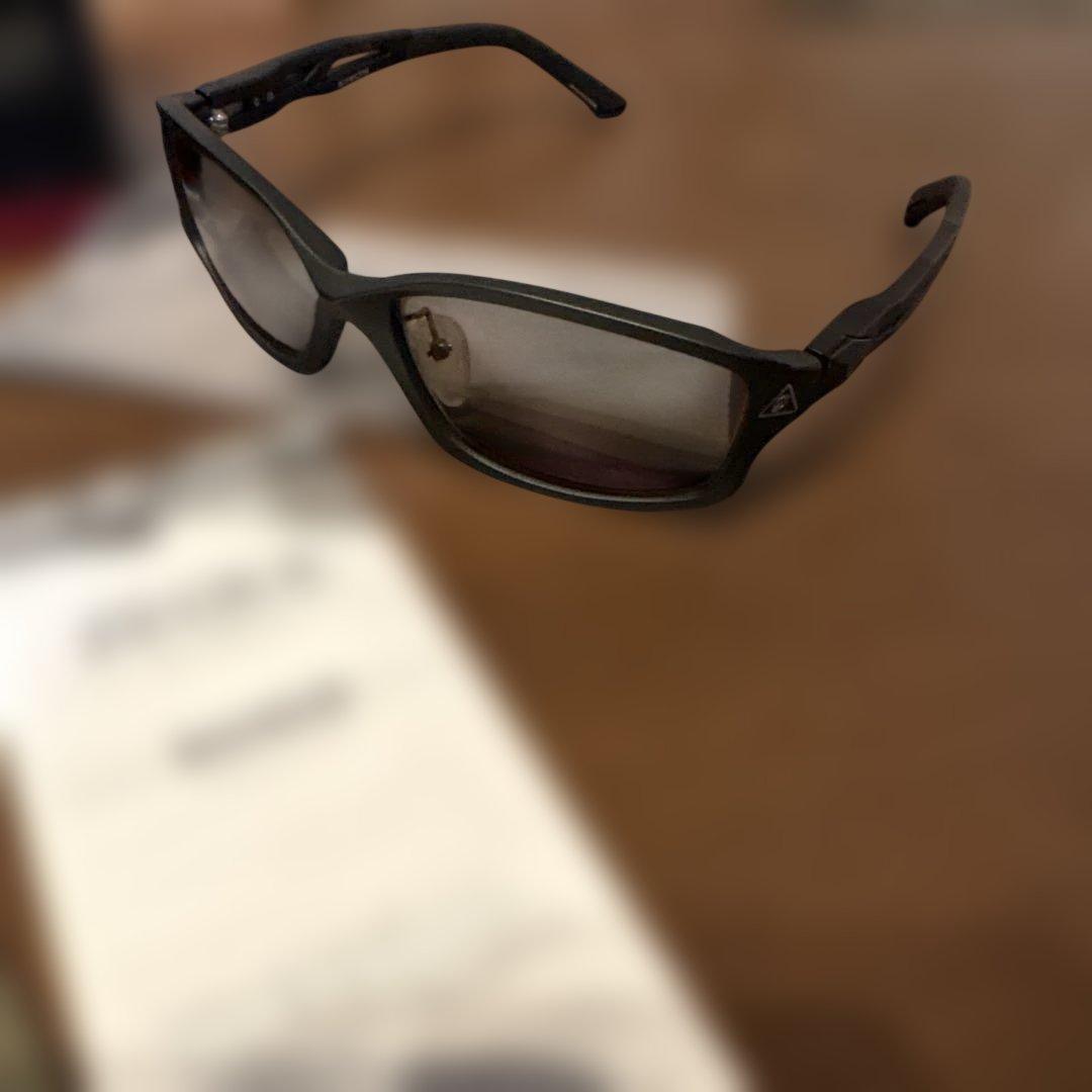 定番人気モデル　ゼクーZEQUEステルス マットブラックF-1920 サングラス