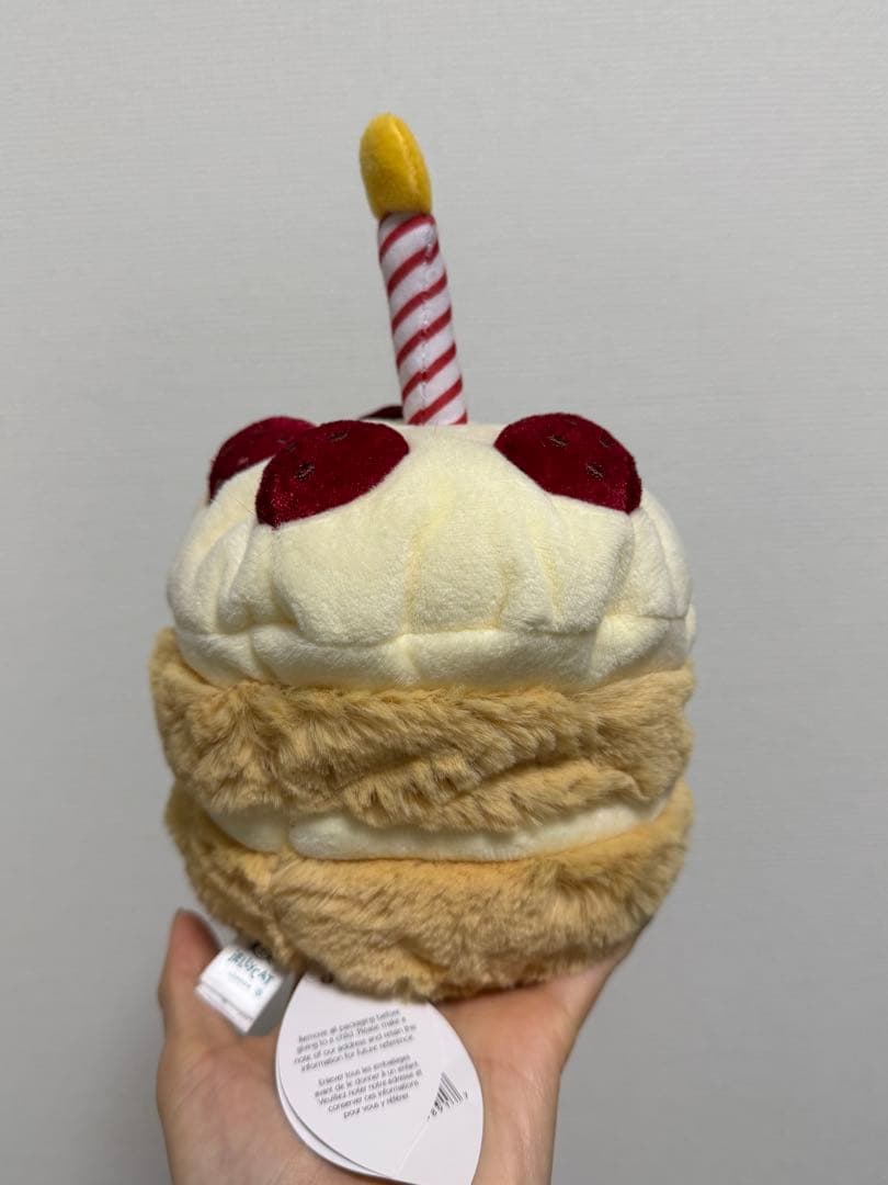  バースデーケーキ 誕生日　ケーキぬいぐるみ　いちごケーキ