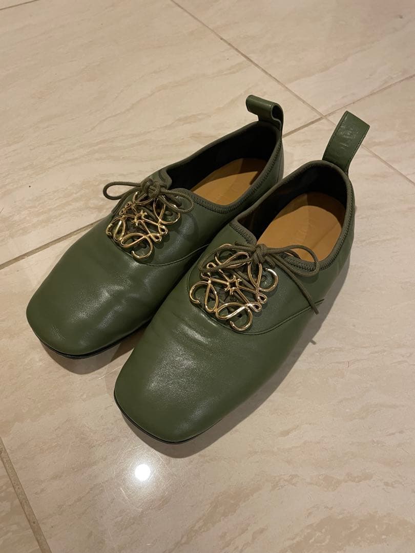 箱無しLOEWE フラットシューズ