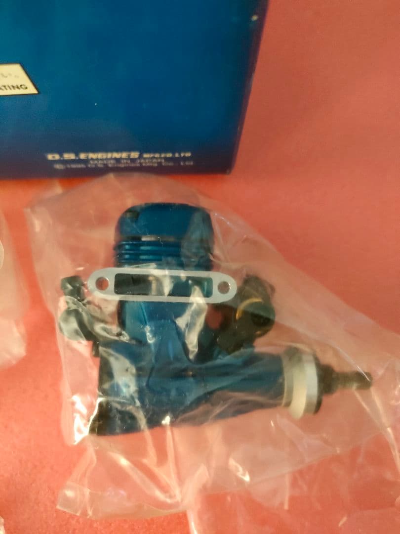 O.S. MAX 10 LA エンジン 未使用