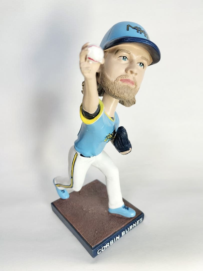 コービン・バーンズ／”シティコネクト” ボブルヘッド人形（ブルワーズ）