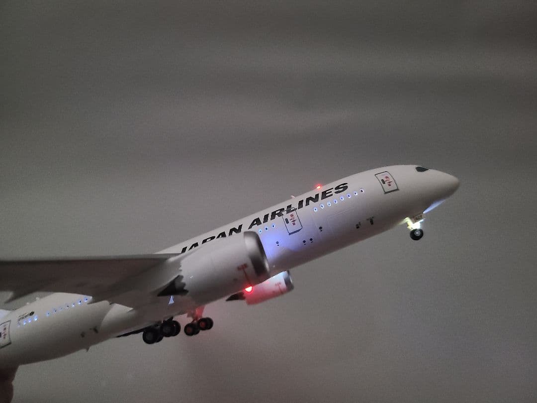 JAL Boeing 787-8 (JA827J) LED 仕様完成品