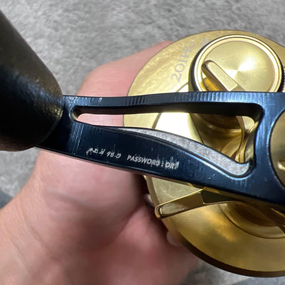 15カルカッタコンクエスト201HG バリアルハンドル付