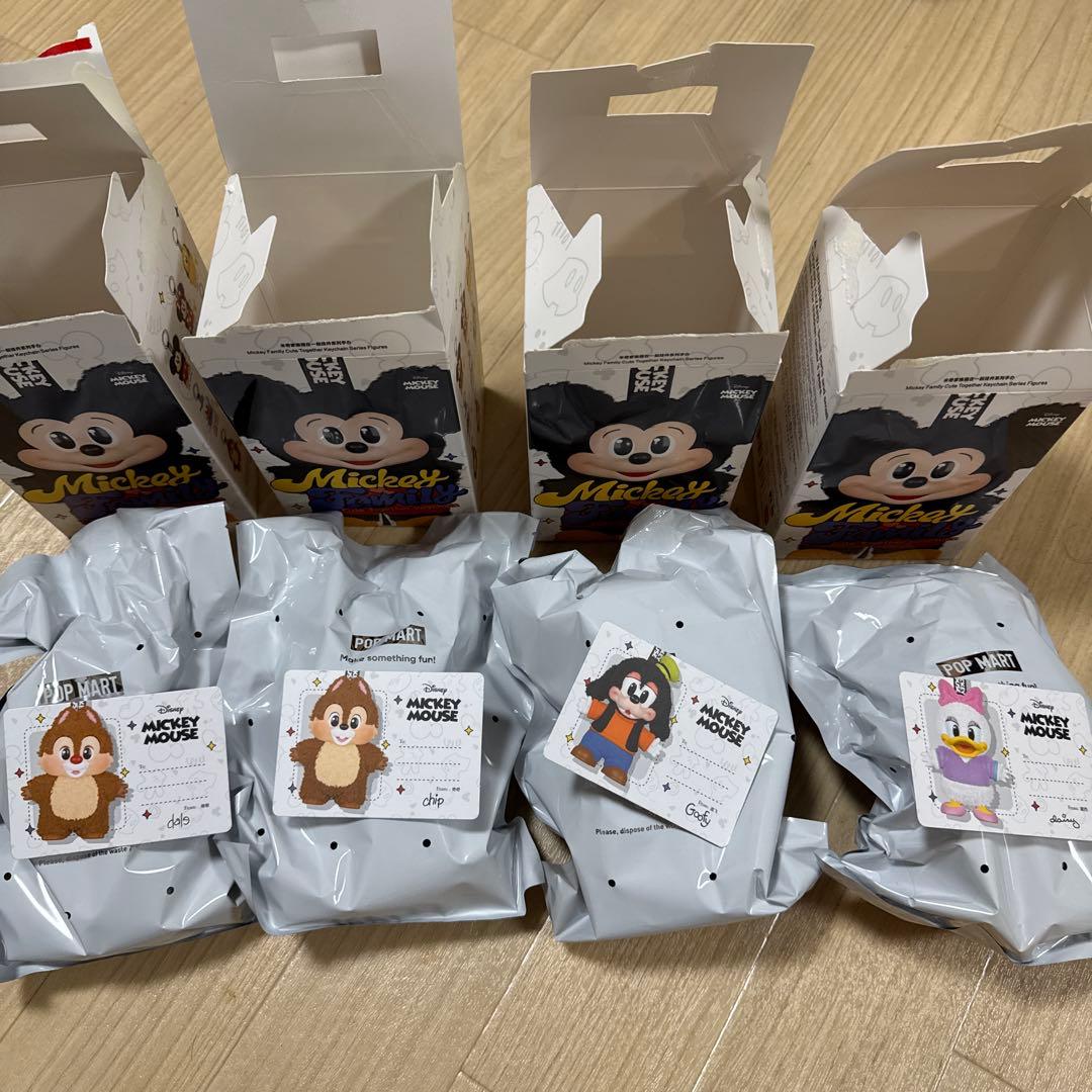 ポップマート　ミッキーファミリー　未開封４個セット