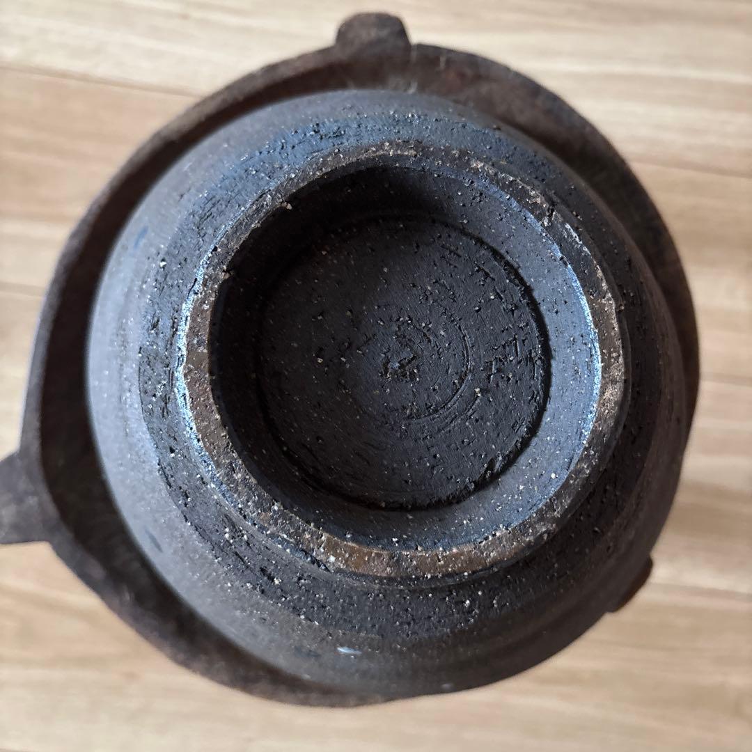 荒木義隆氏作 黒色陶器鉢(ワインクーラー)青点付き