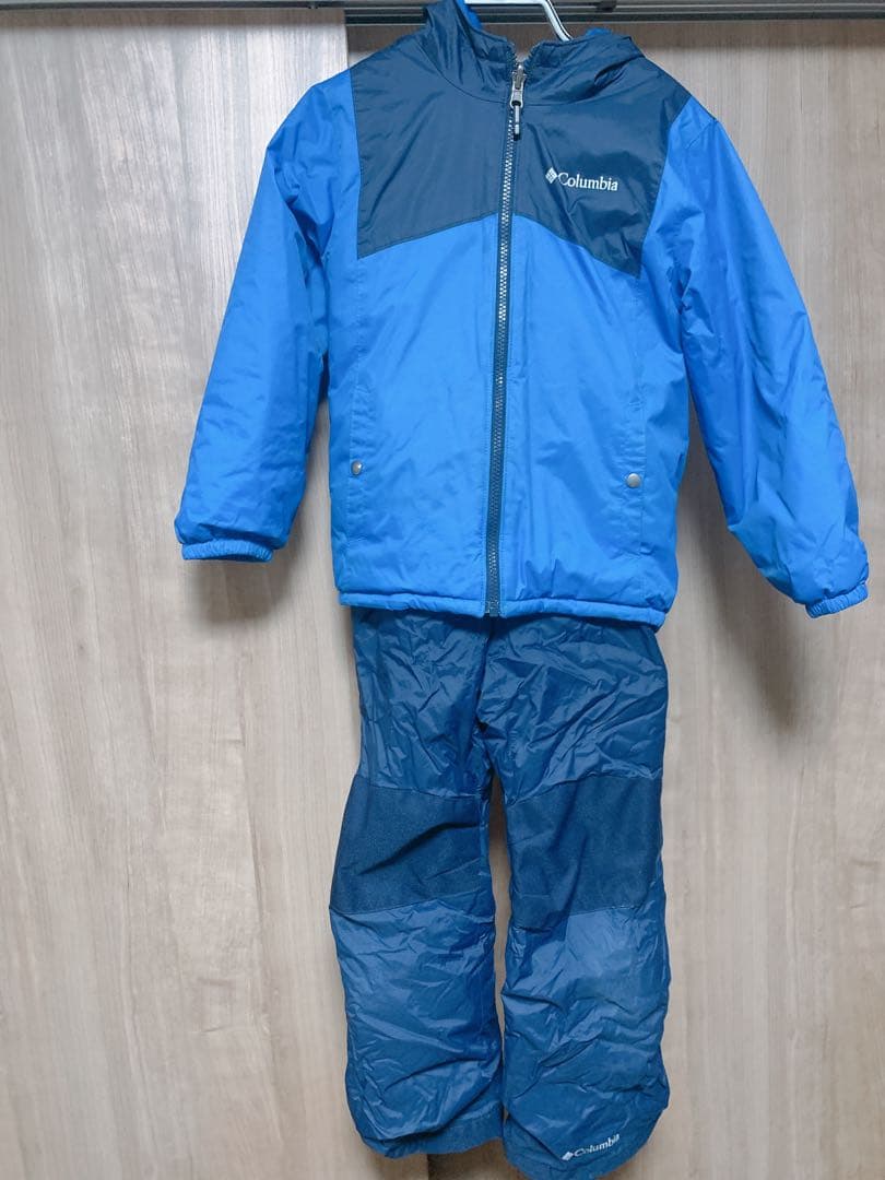 130センチ(xs)★Columbia 子ども用スキーウェアセット