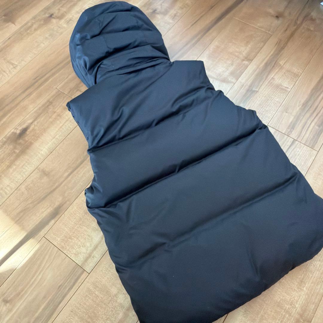 カナダグース ブラックレーベル A ダウンベスト 3337JM