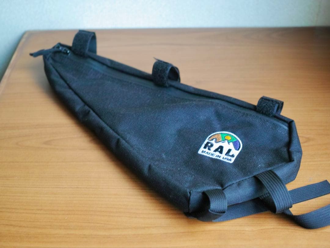 生産終了品 RAL フレームバッグ EM LOADER 黒 ブルーラグ