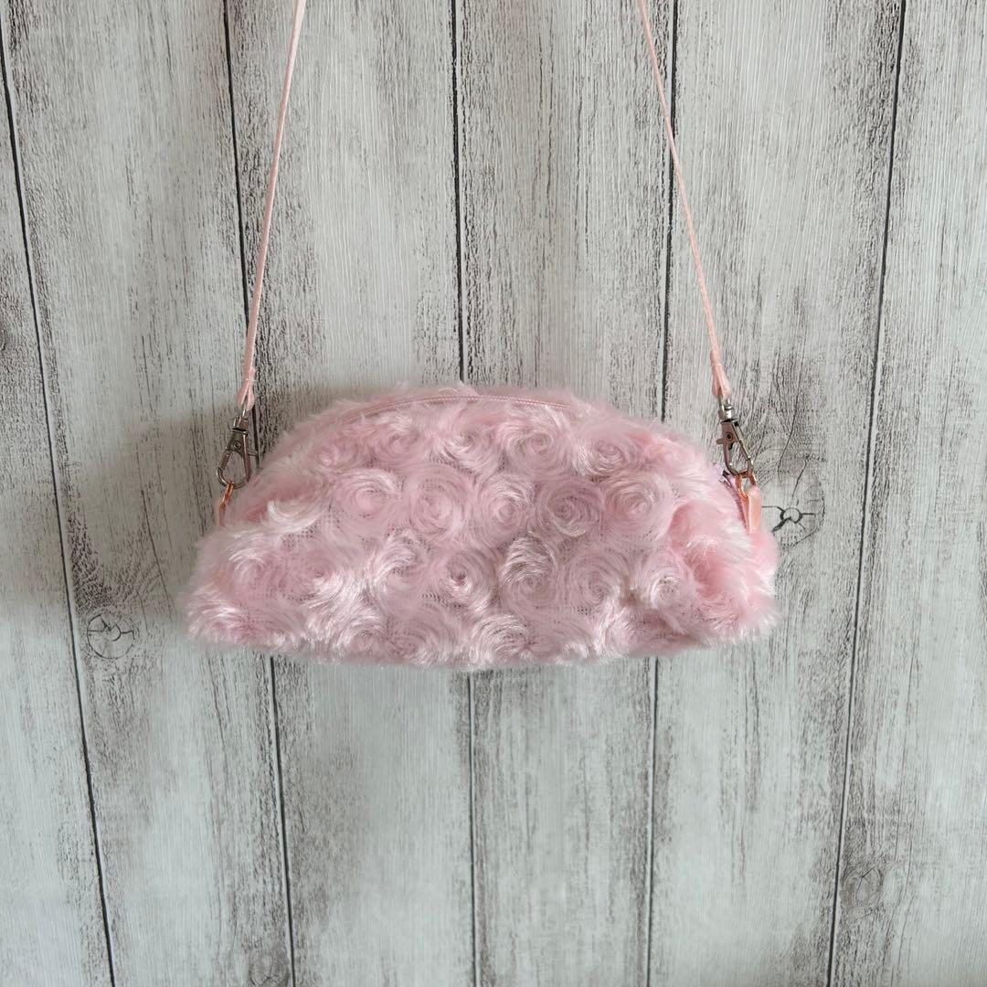 フクモモお出かけポーチ　かまぼこ