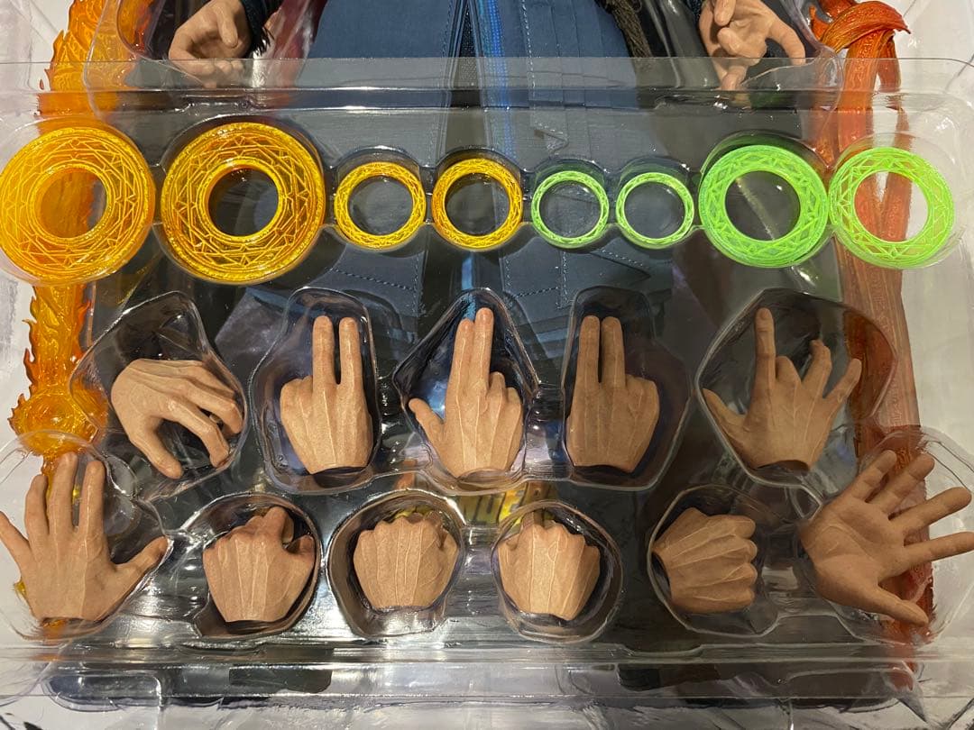 アベンジャーズ インフィニティ・ウォー 1/6フィギュア　ドクター ストレンジ