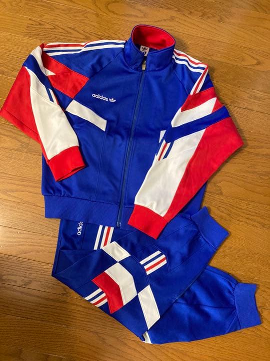 アディダス　ジャージ上下　サイズＯ