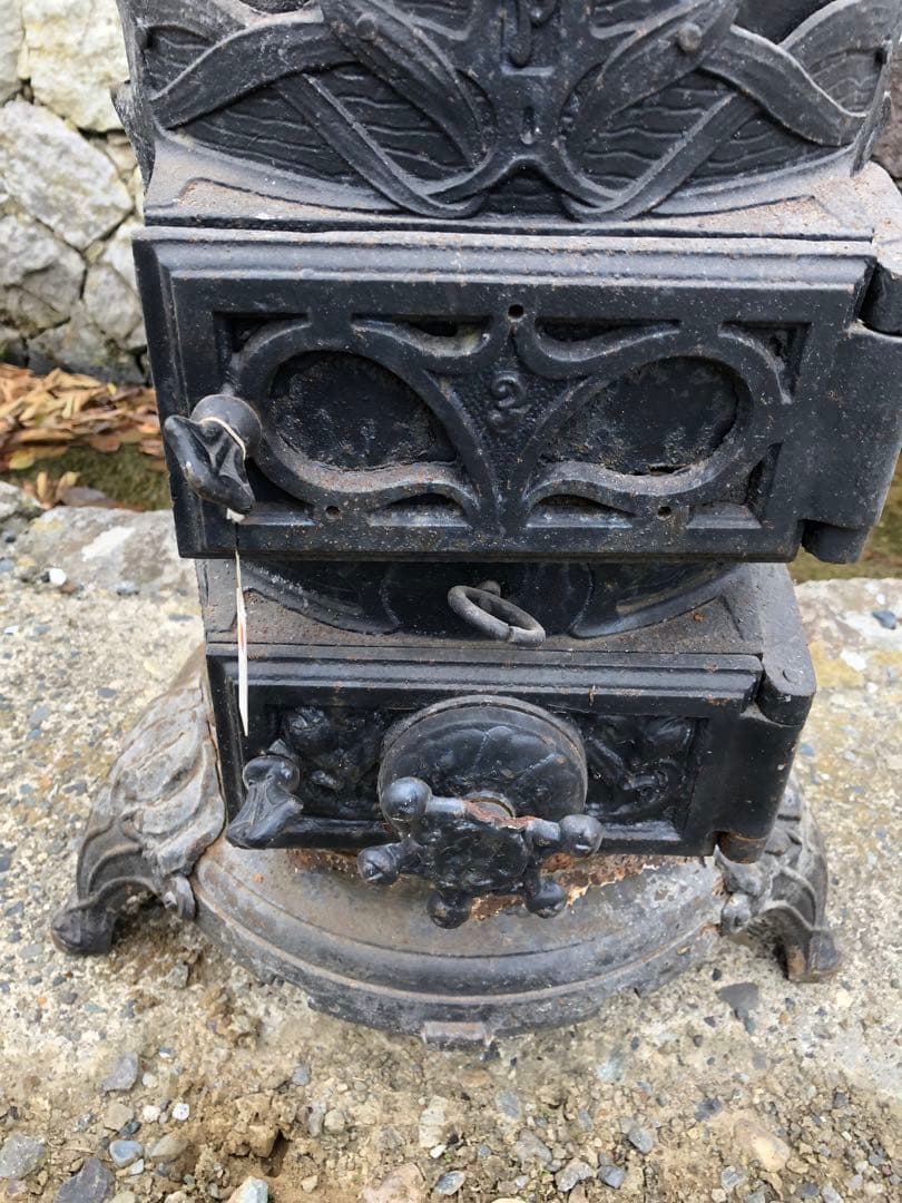 フランス　ストーブ 鋳物 鉄製 シャビー レトロ ヴィンテージ