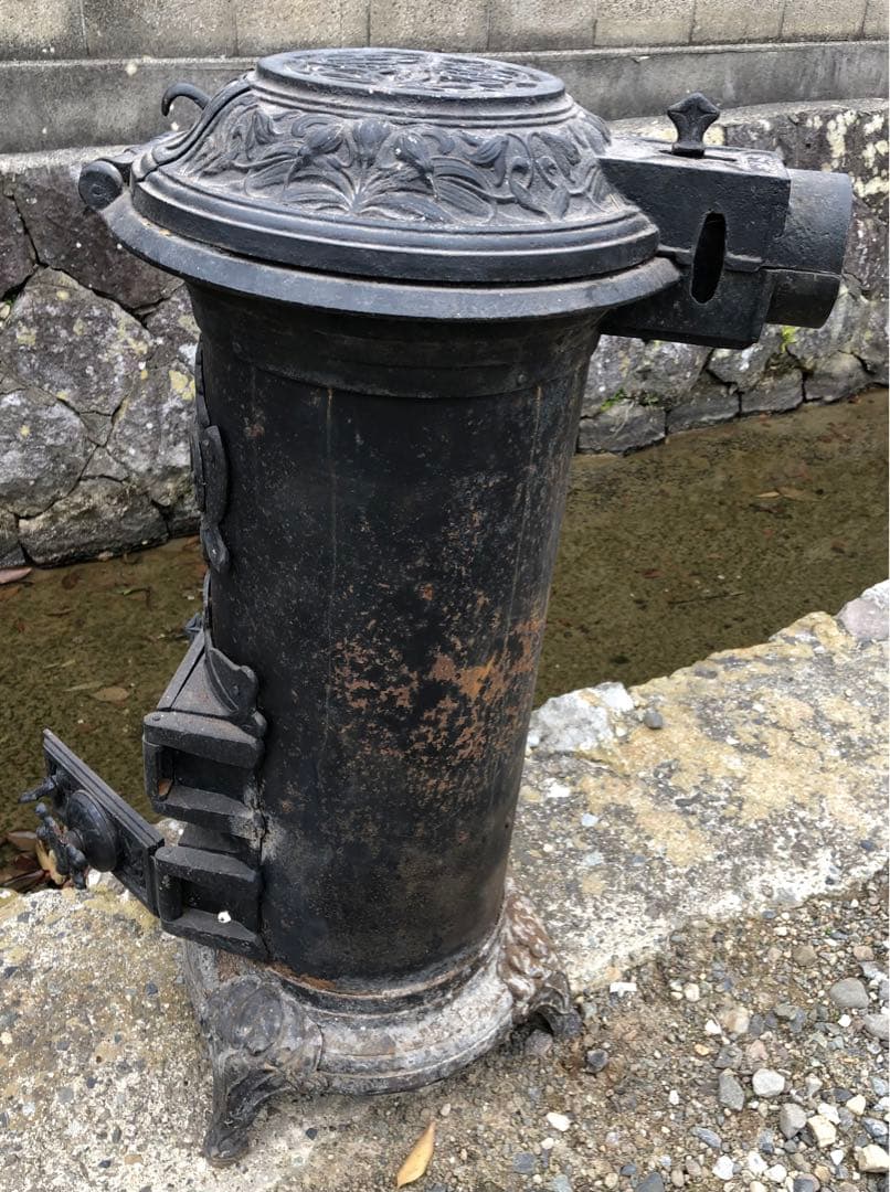 フランス　ストーブ 鋳物 鉄製 シャビー レトロ ヴィンテージ