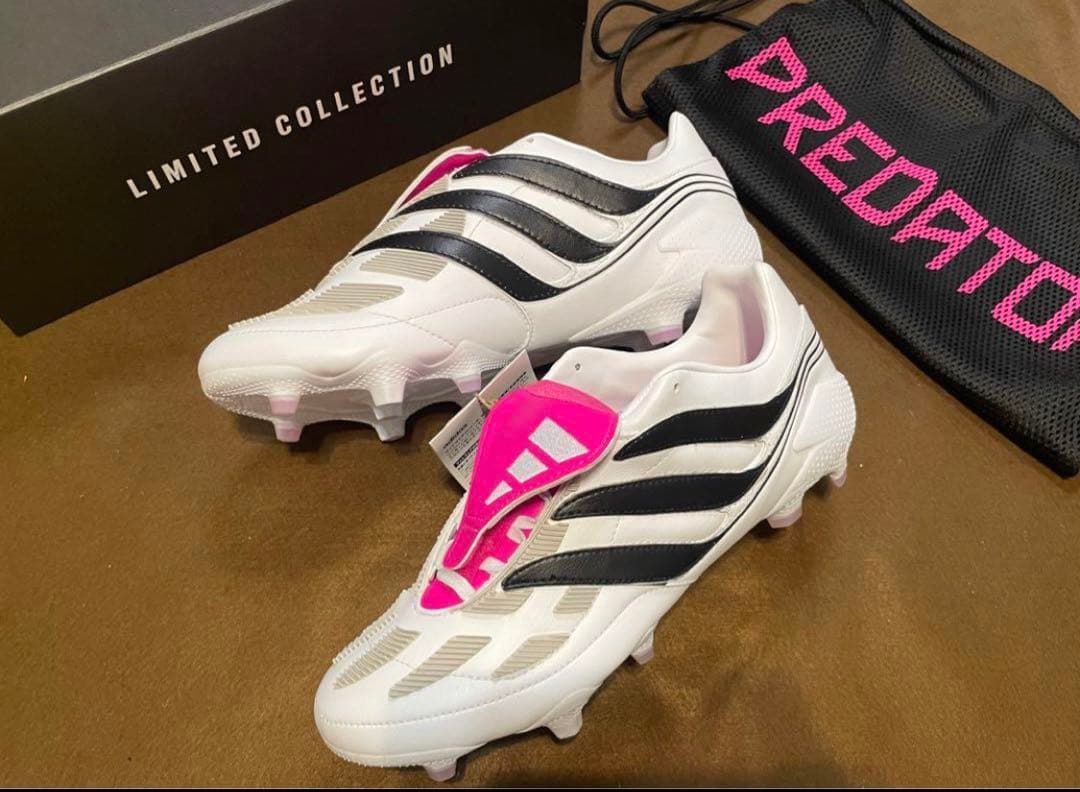 リミテッドモデル　アディダス　プレデター　プレシジョン.1 FG 限定カラー