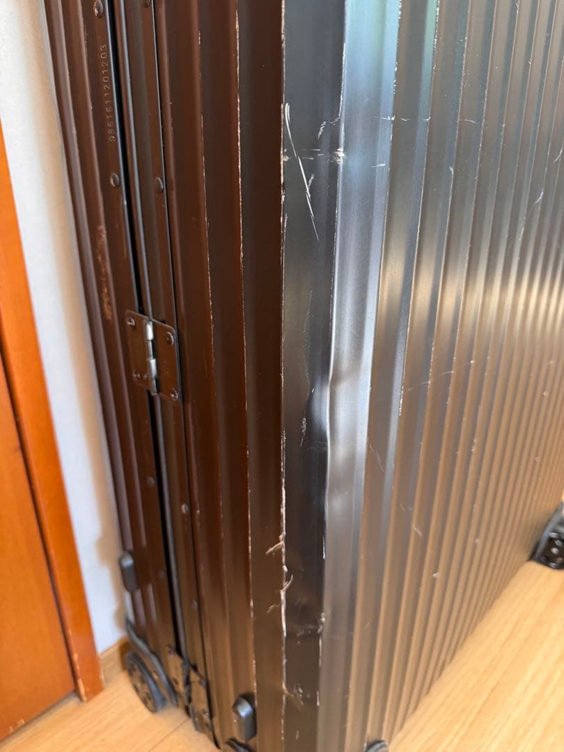 美品/SALE/お得）REMOWAリモワ トパーズ ステルス 82L