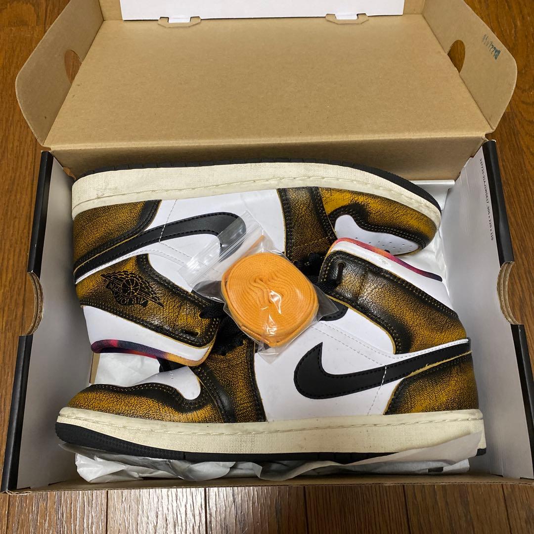 シューズ(男性用) Nike Air Jordan 1 Mid \"Wear Away\"